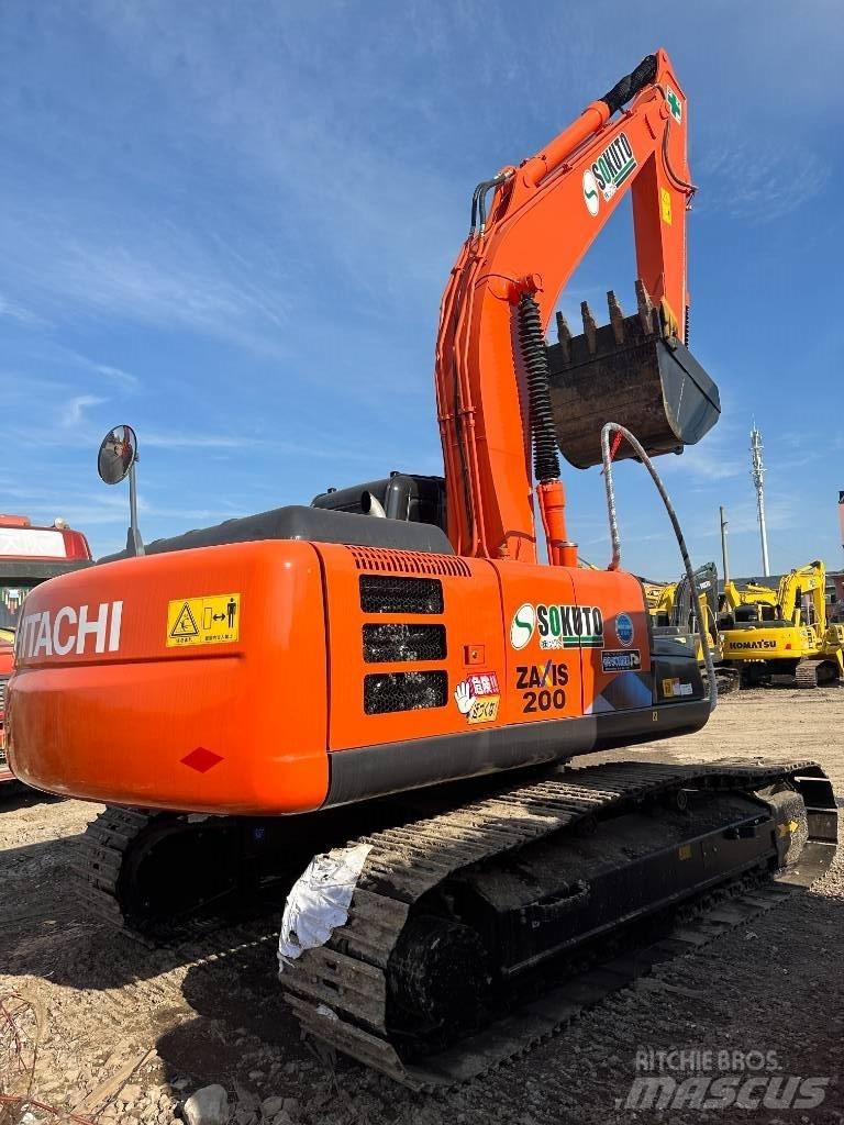 Hitachi ZX 200 Vikšriniai ekskavatoriai