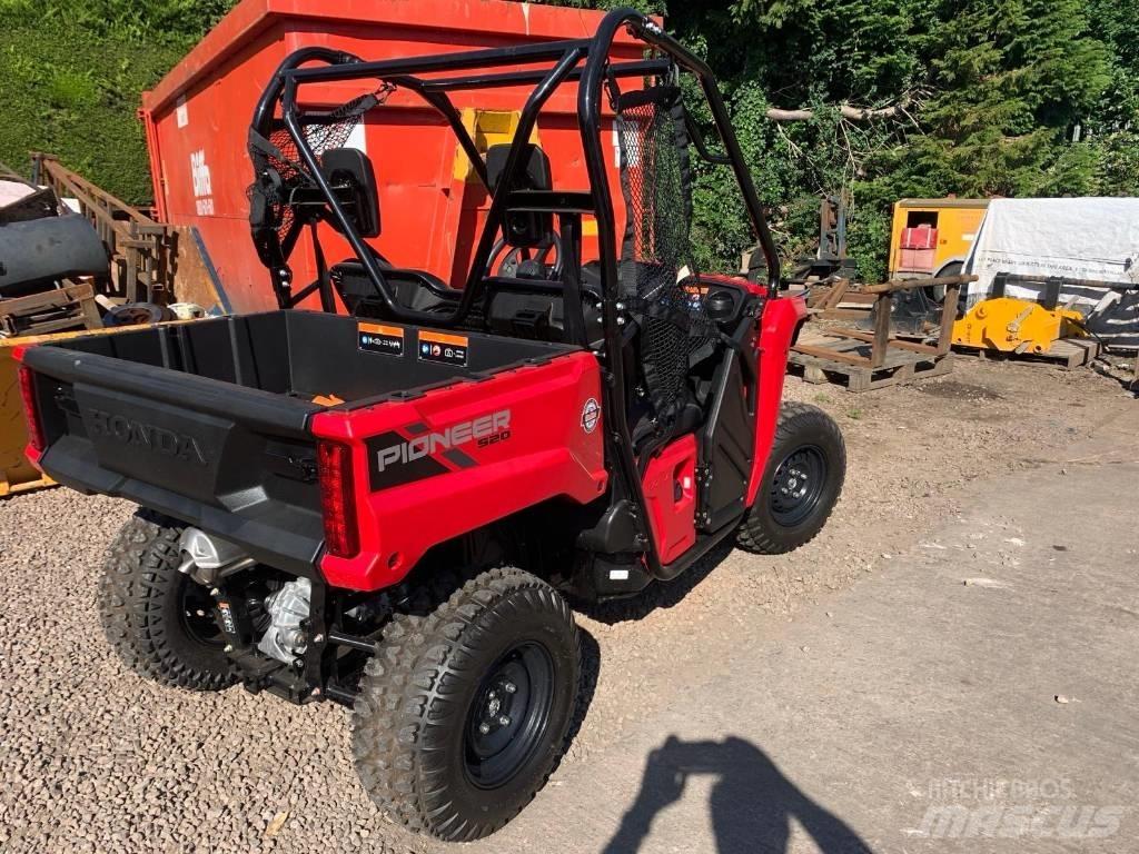 Honda Pioneer 520 Specializuotos paskirties technika