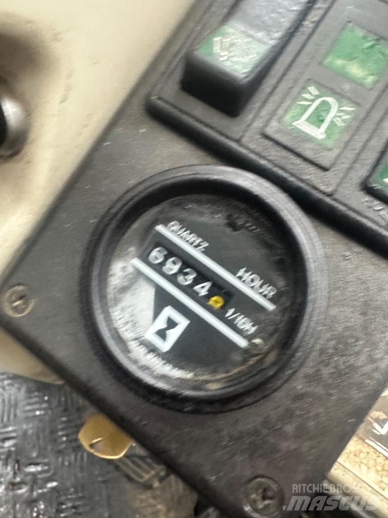 Nissan FG25 LPG (dujiniai) krautuvai