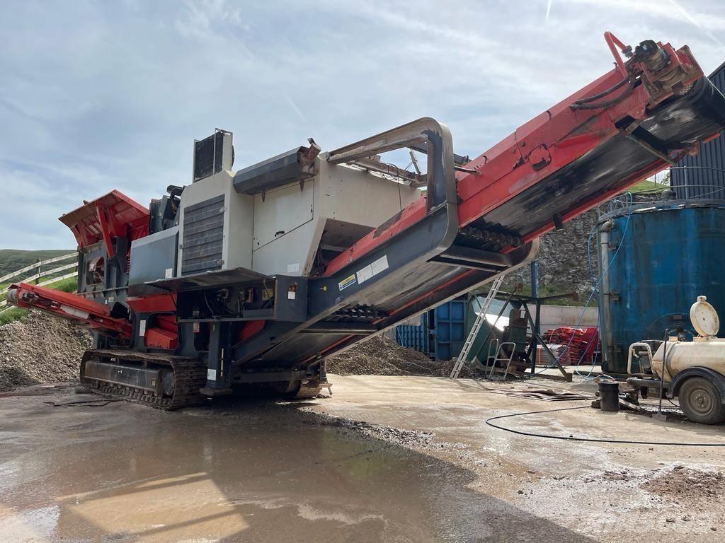 Sandvik QI340 Mobilūs smulkintuvai