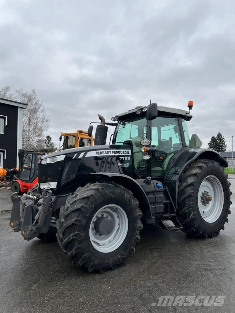 Massey Ferguson 7726 Traktoriai