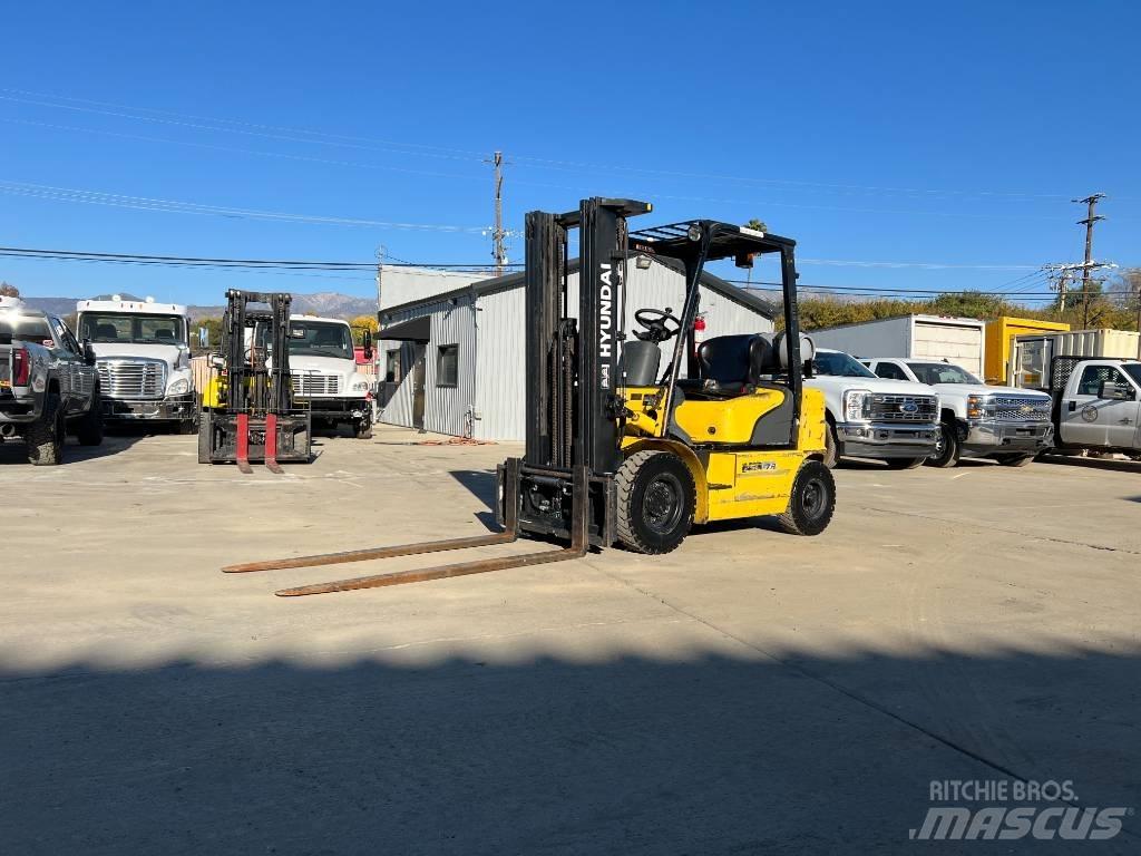 Hyundai 25 L-7 A Šakiniai krautuvai - Kita