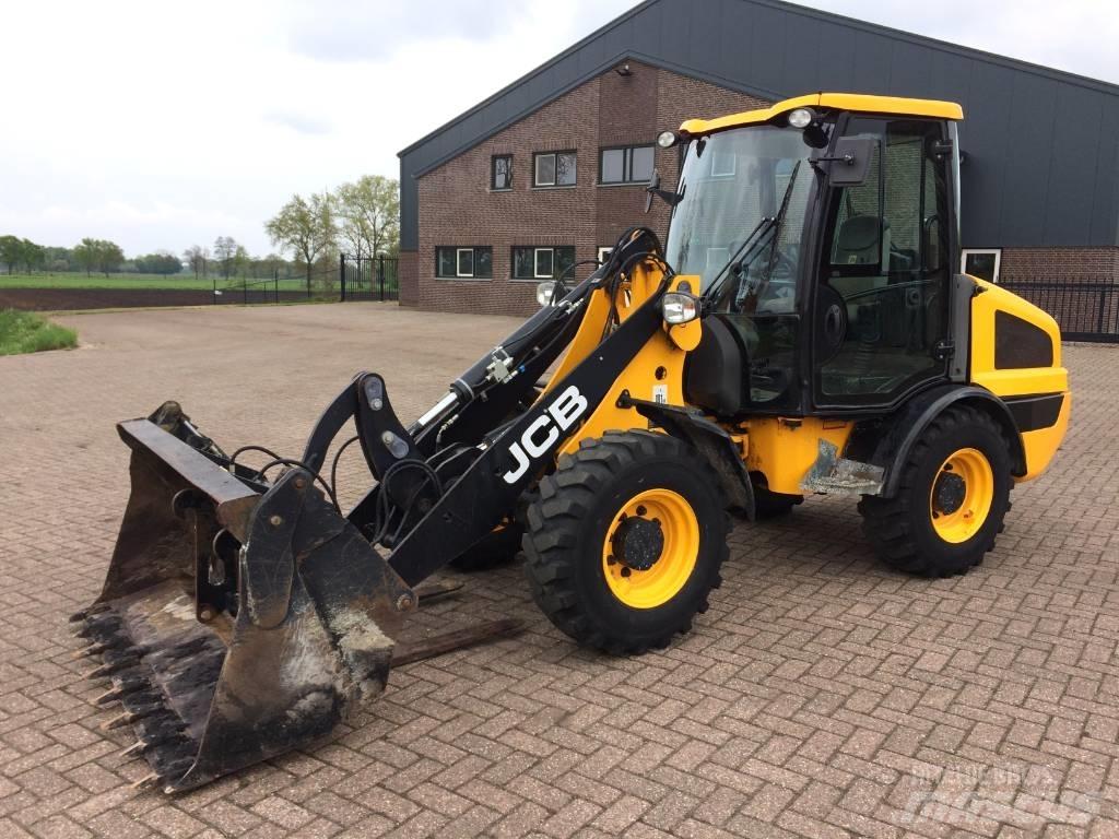 JCB 406 Naudoti ratiniai krautuvai
