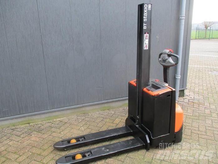 Toyota SWE 080L Rankiniai vėžimėliai
