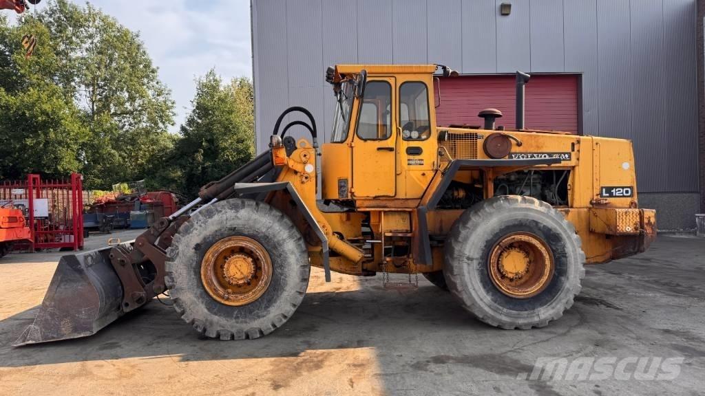 Volvo L 120 Naudoti ratiniai krautuvai