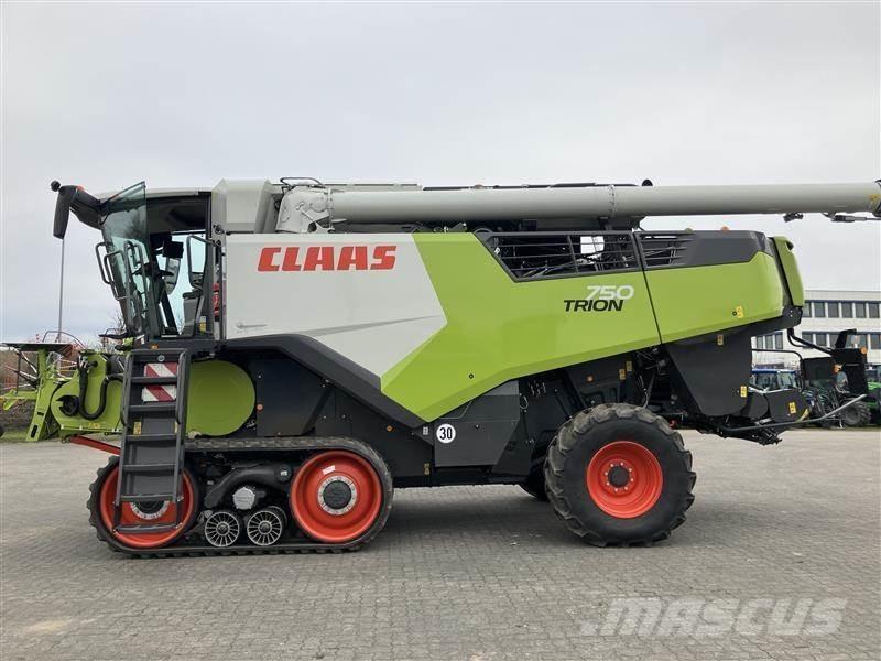 CLAAS TRION 750 TT Derliaus nuėmimo kombainai