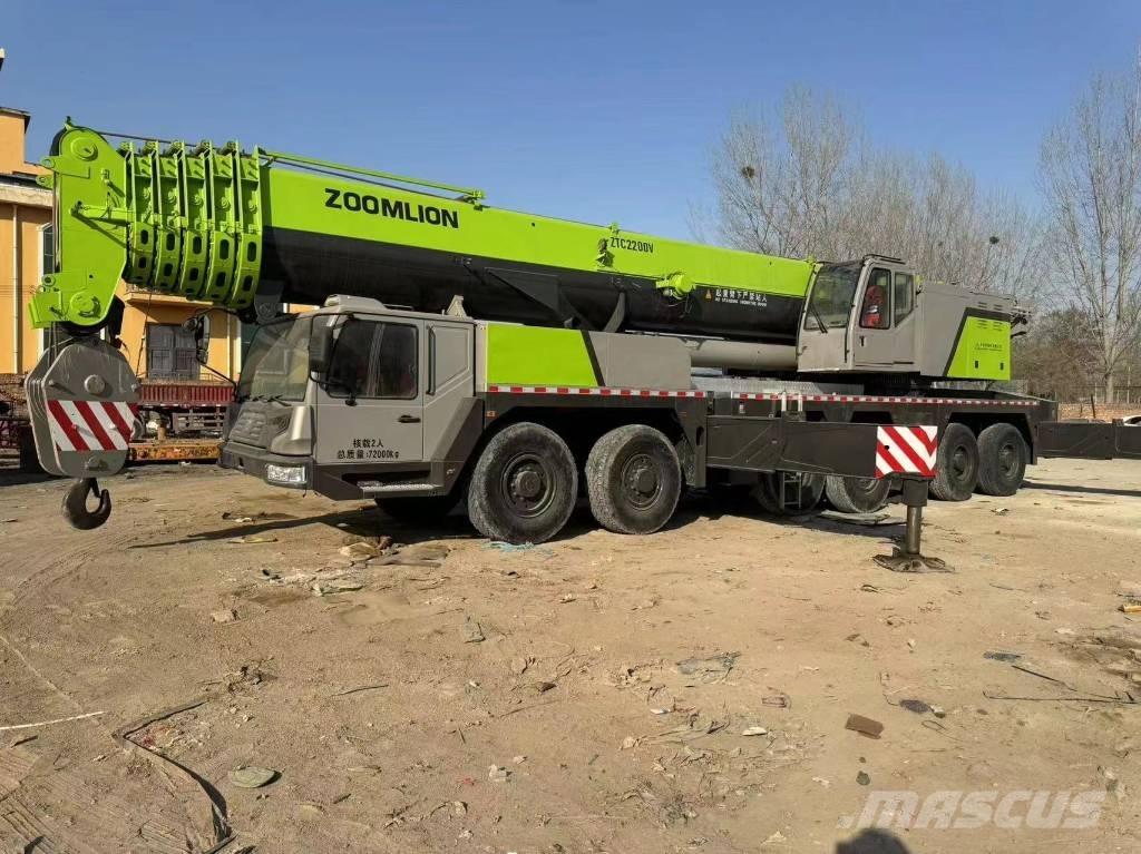 Zoomlion 220 Ton Visureigiai kranai