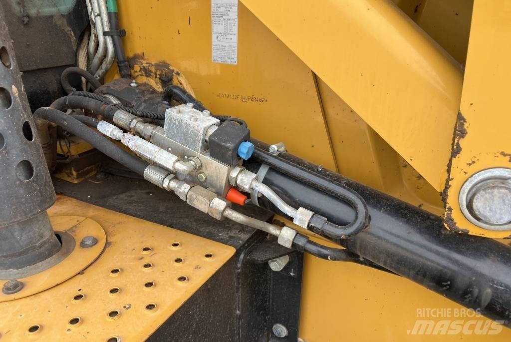 CAT 432 F2 Ekskavatoriniai krautuvai