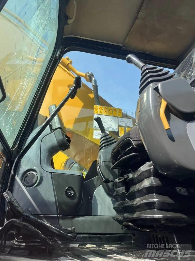 CAT 336 D2 Vikšriniai ekskavatoriai