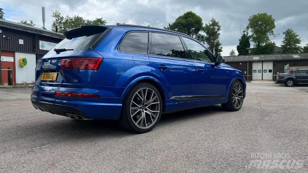 Audi SQ7 Lengvieji automobiliai