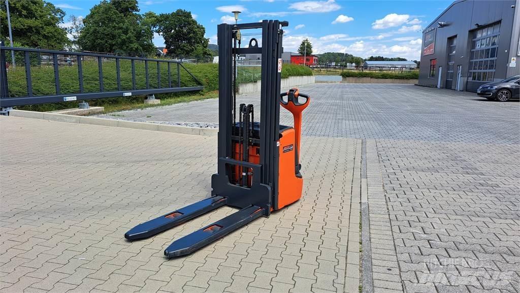 Linde L14C Rankiniai vėžimėliai
