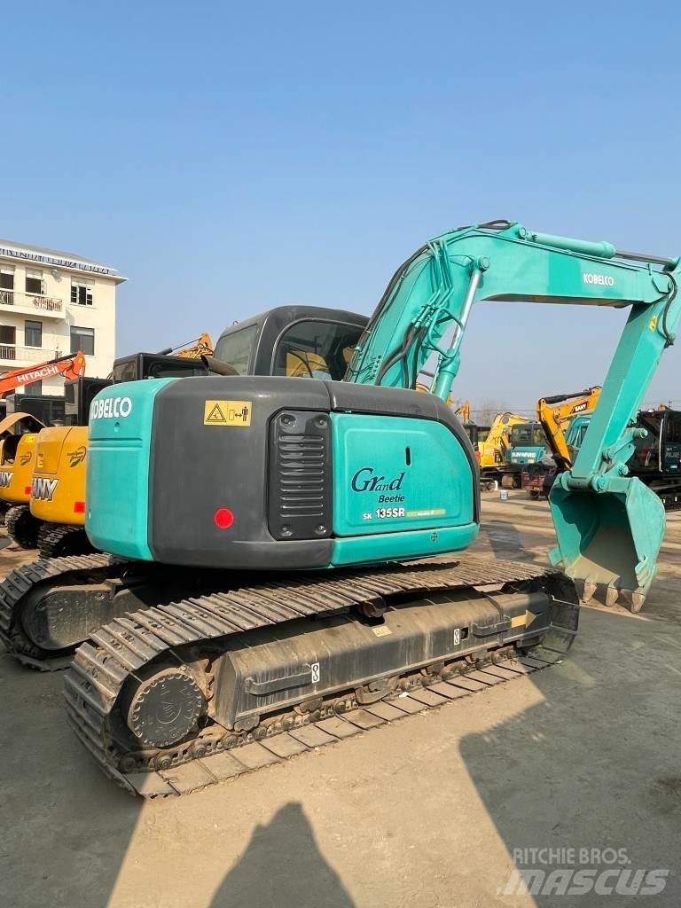 Kobelco SK 135 Vikšriniai ekskavatoriai