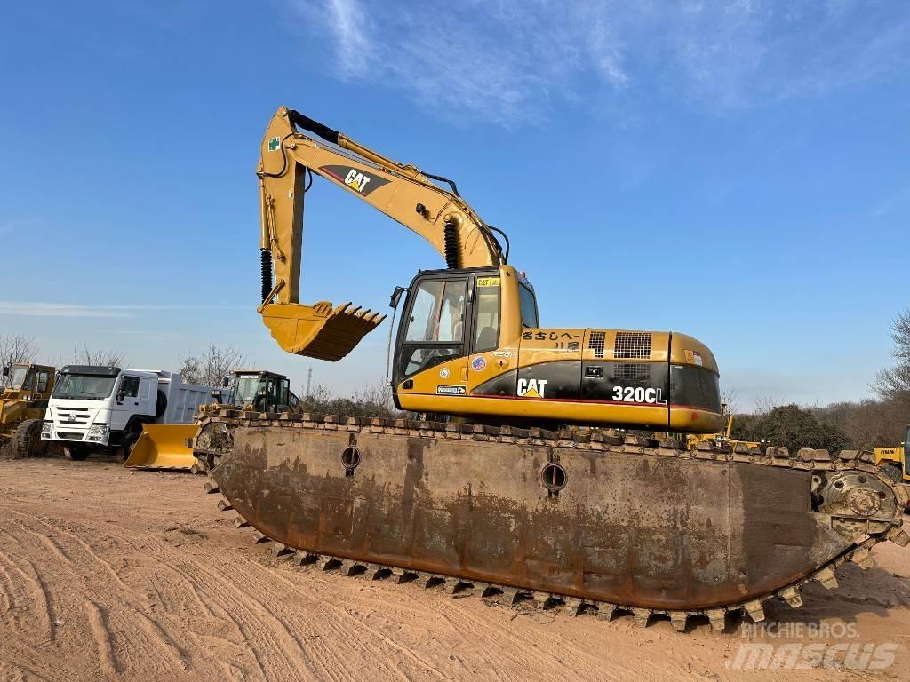 CAT 320 C L Amfibiniai ekskavatoriai