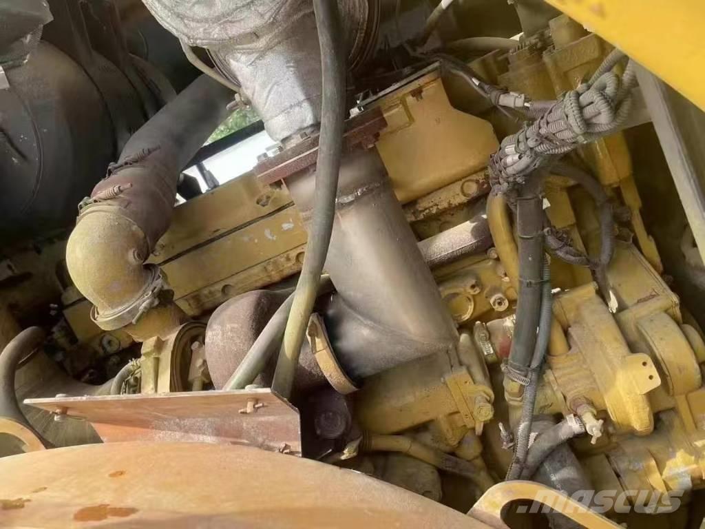 CAT 972 H Naudoti ratiniai krautuvai