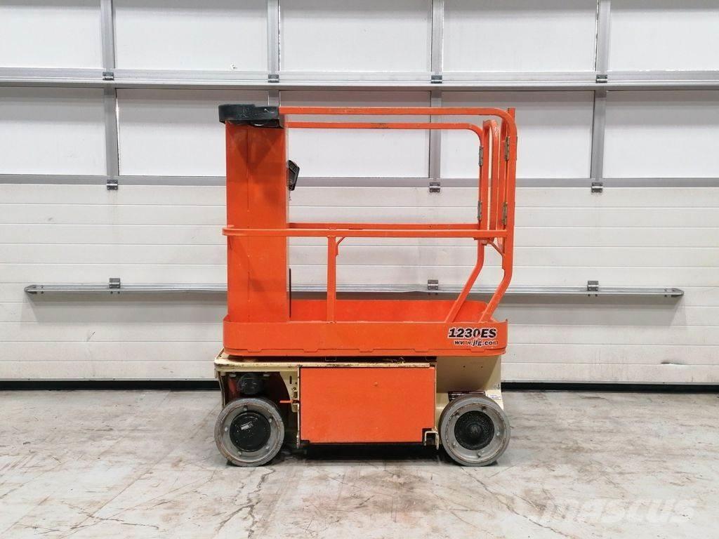 JLG 1230ES Kiti keltuvai ir platformos