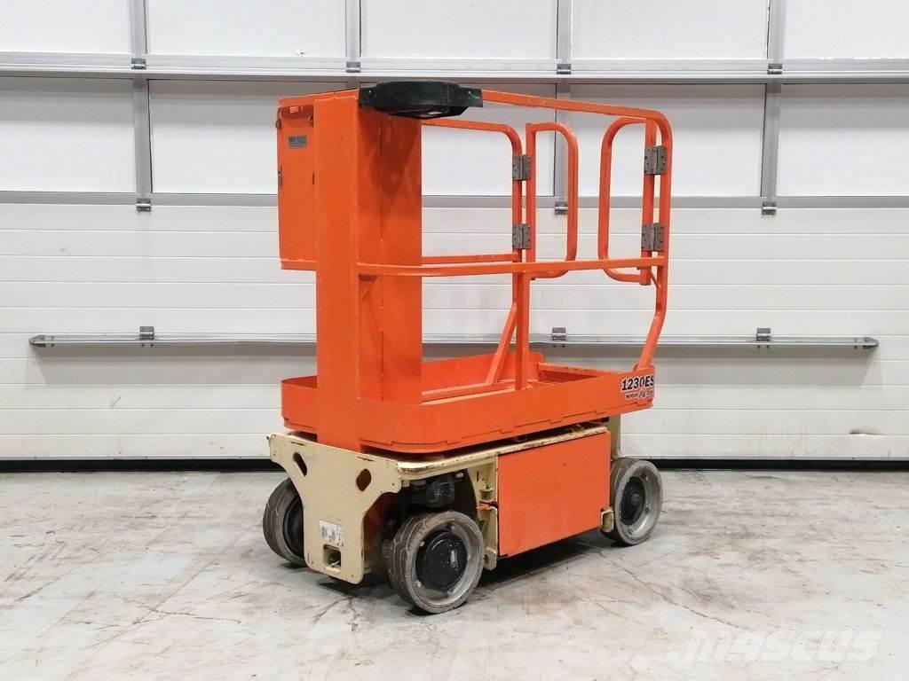 JLG 1230ES Kiti keltuvai ir platformos
