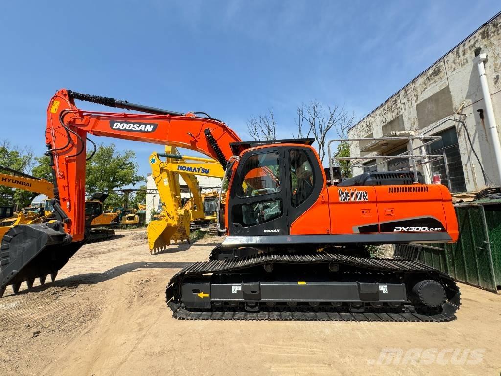 Doosan DX 300 LC-9S Vikšriniai ekskavatoriai