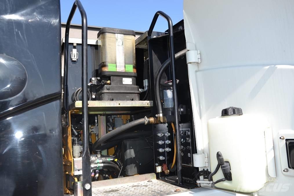 CAT M 313 D Ratiniai ekskavatoriai