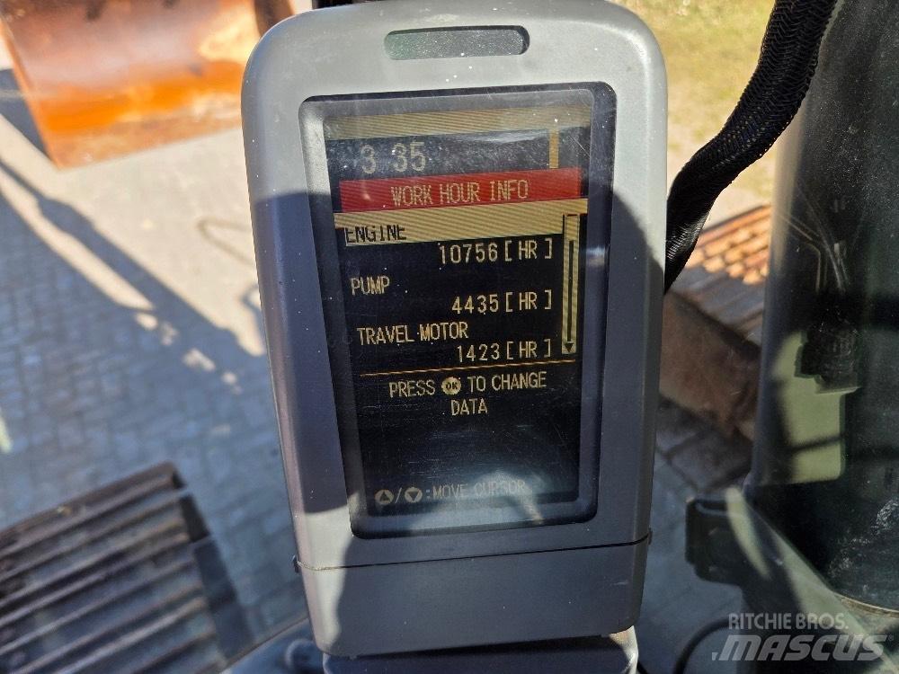 CAT 324DL Vikšriniai ekskavatoriai
