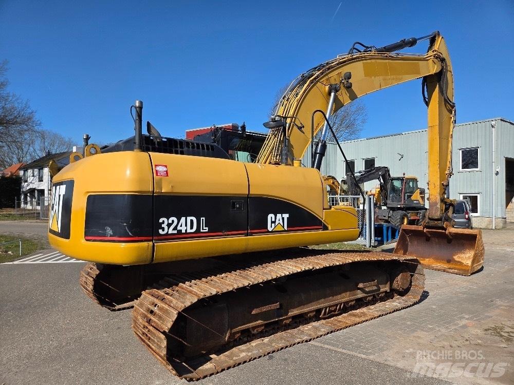 CAT 324DL Vikšriniai ekskavatoriai