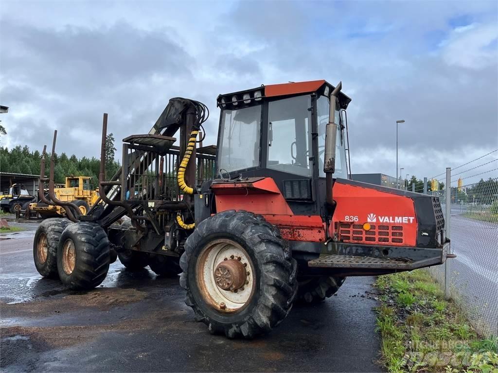 Valmet 836 Naudoti miškovežiai (Forvarderiai)