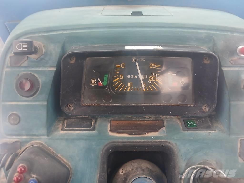 Ford 5610 II Farmall Traktoriai