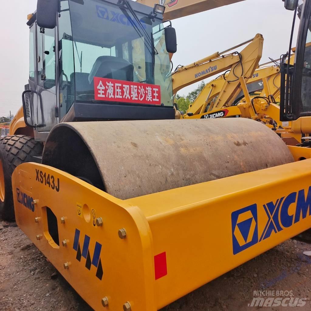 XCMG XS143J Vieno būgno volai