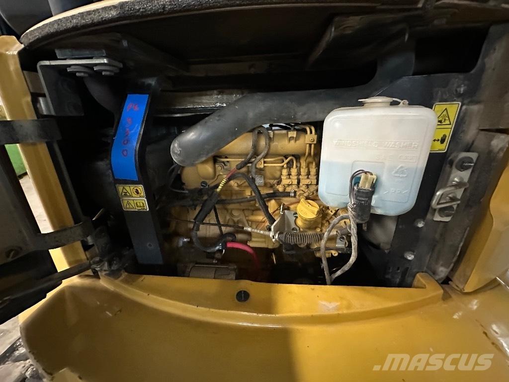 CAT 305CR E2 Mini ekskavatoriai < 7 t