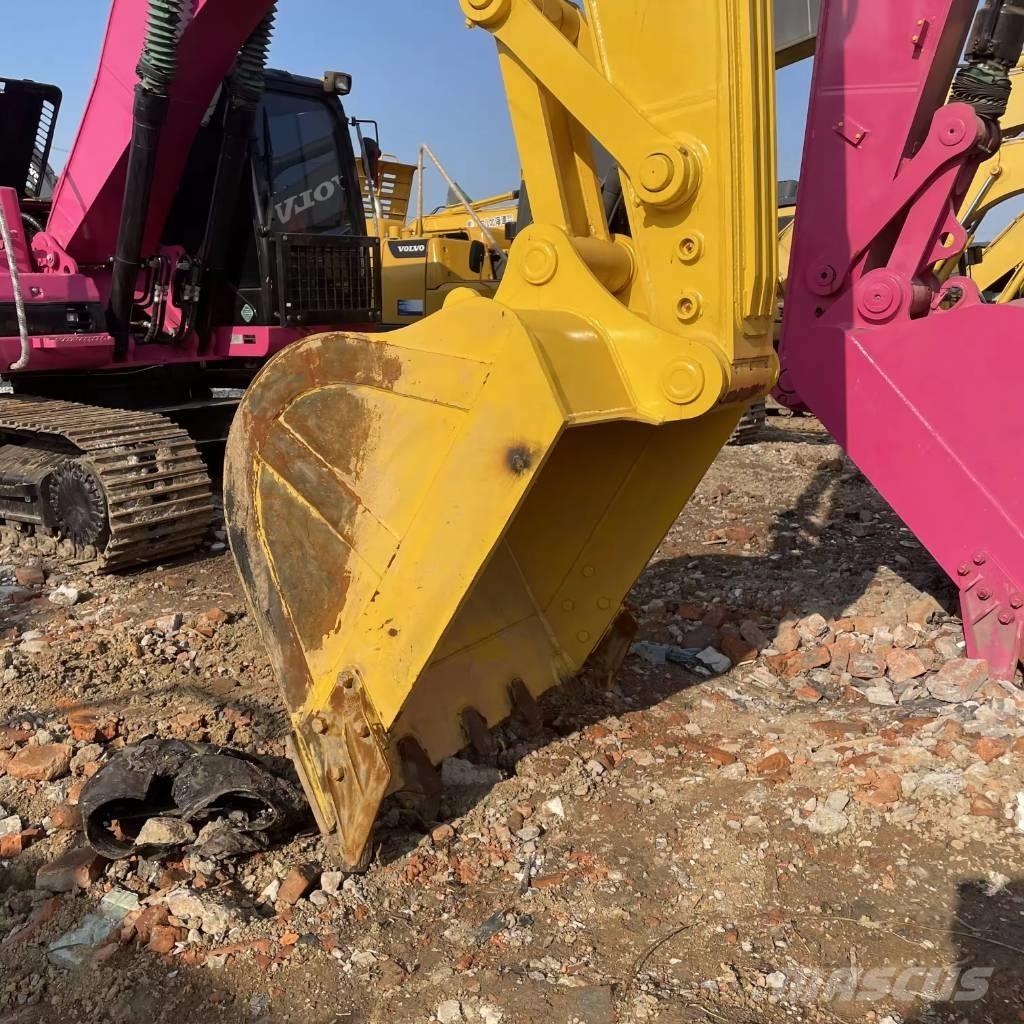 Komatsu PC 240 Vikšriniai ekskavatoriai