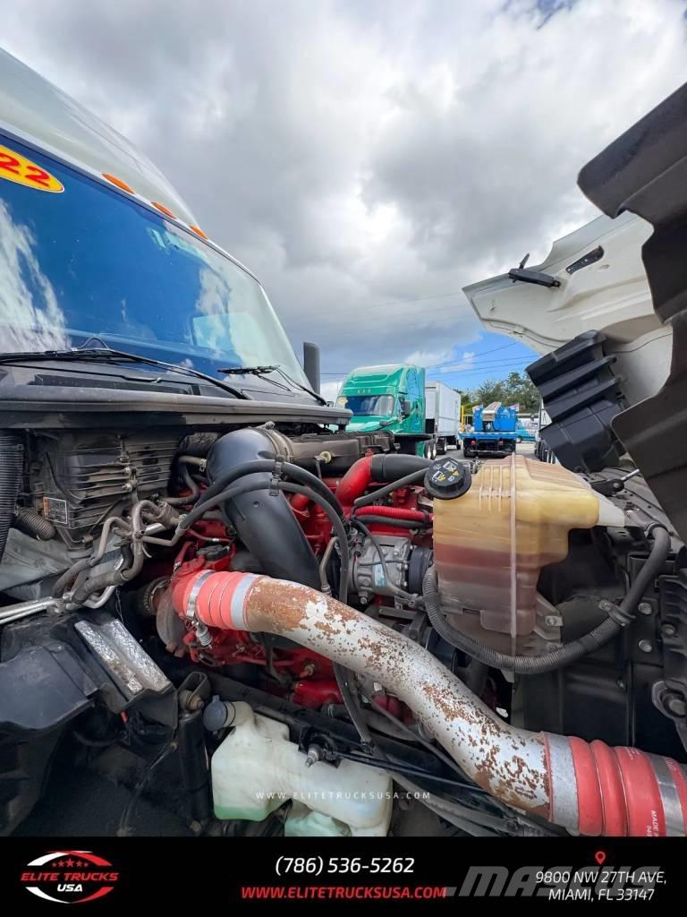 International LT Naudoti vilkikai