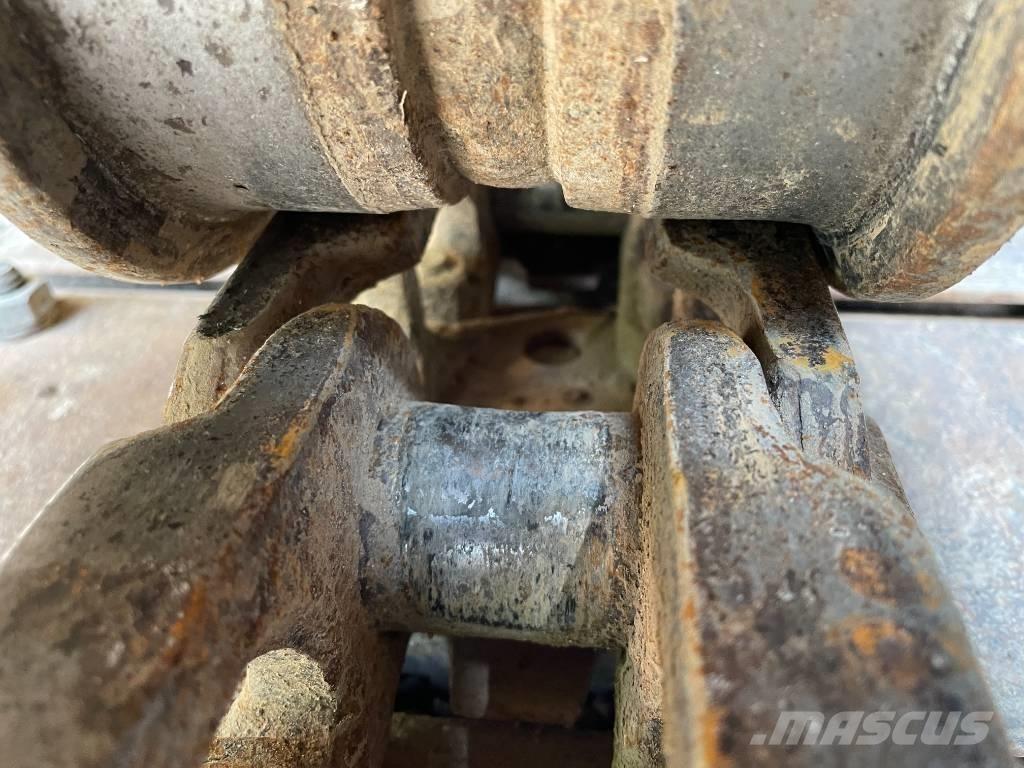 CAT 308 CR Vidutinės galios ekskavatoriai 7-12 t