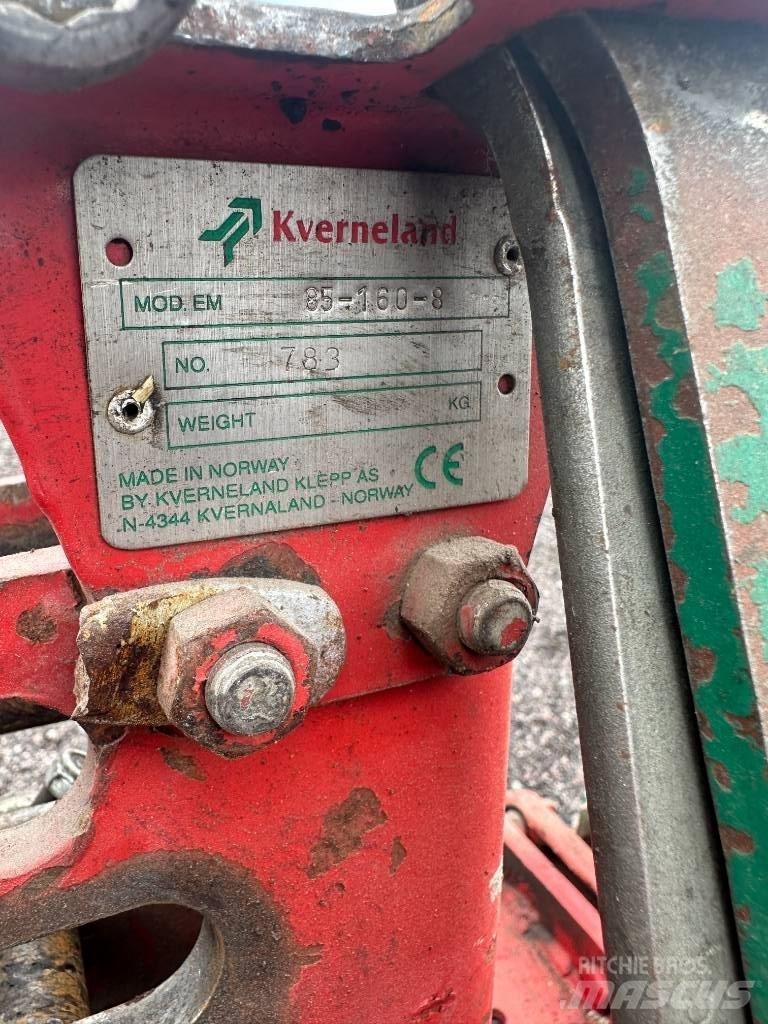 Kverneland EM85 Apverčiamieji plūgai