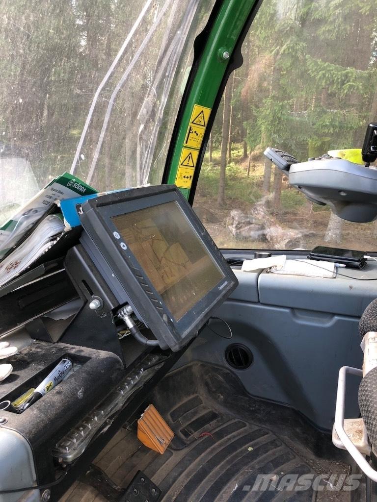 John Deere 810 E Naudoti miškovežiai (Forvarderiai)
