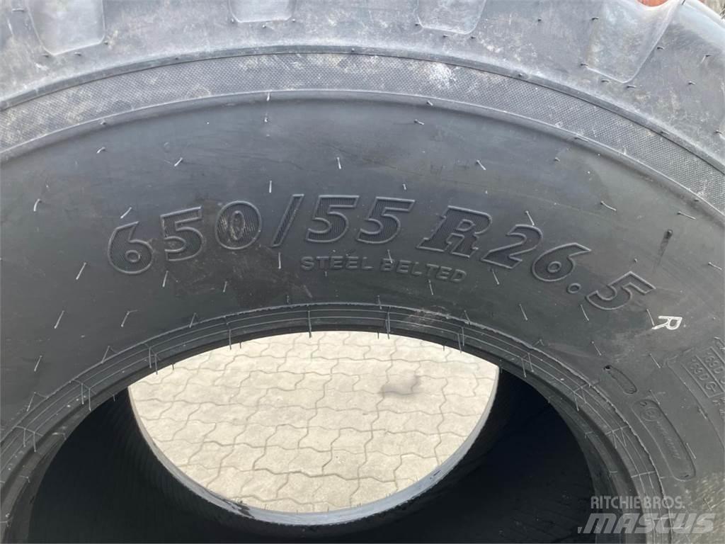 BKT 650/55R26,5 Padangos, ratai ir ratlankiai