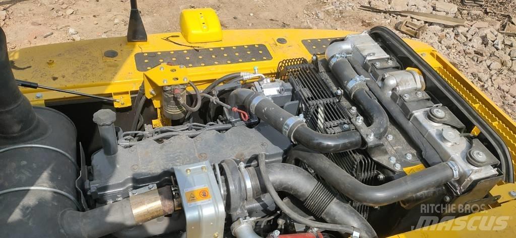 Komatsu pc200-8 Vikšriniai ekskavatoriai