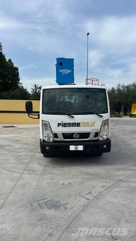 Nissan SOCAGE DA324 Ant vilkikų montuojamos kėlimo platformos