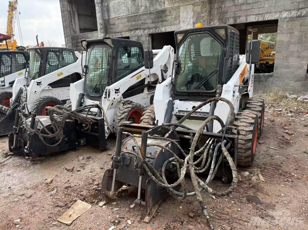 Bobcat S 220 S750 Krautuvai su šoniniu pasukimu