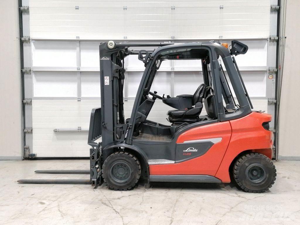 Linde H25T-01 Elektriniai šakiniai krautuvai