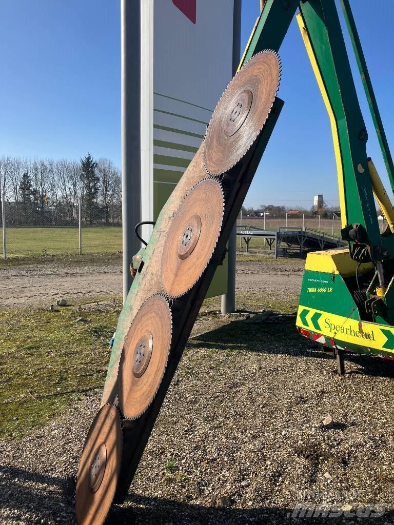 Spearhead Twiga 6000 Sodo traktoriukai-vejapjovės