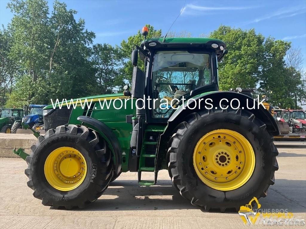 John Deere 7310 R Traktoriai