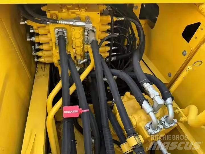 Komatsu PC210lc Vikšriniai ekskavatoriai