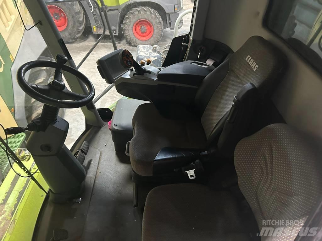 CLAAS Lexion 750 Derliaus nuėmimo kombainai