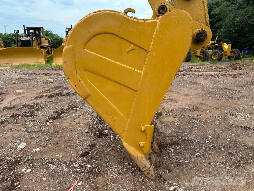 CAT 330C Vikšriniai ekskavatoriai