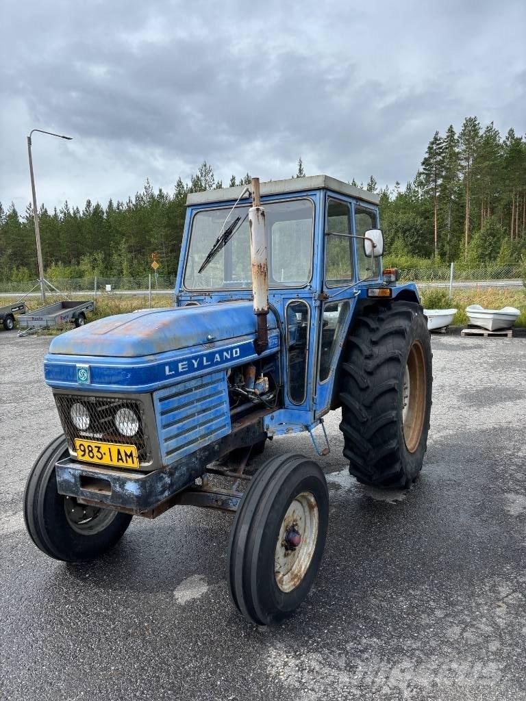 Leyland 270 Traktoriai
