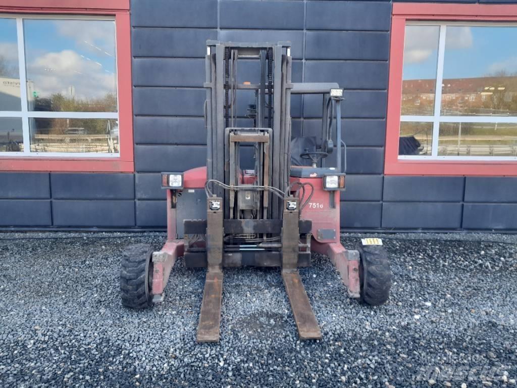 Moffett M4 25.3 NX Šakiniai krautuvai - Kita