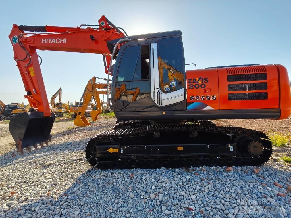 Hitachi ZX 200 Vikšriniai ekskavatoriai