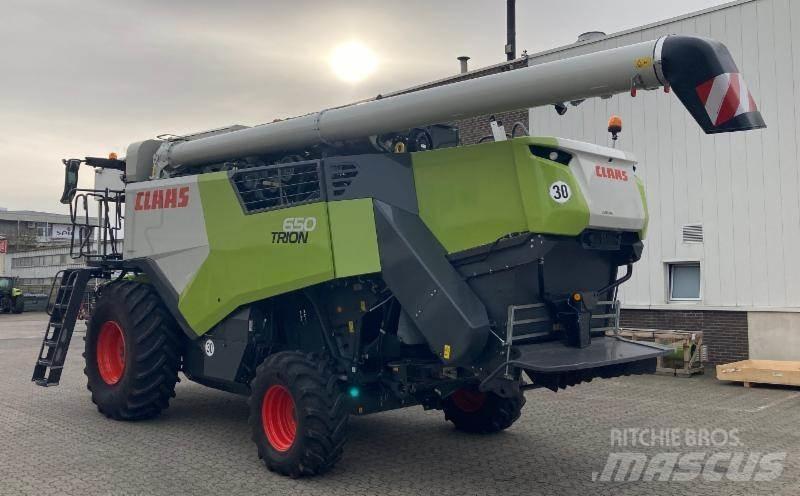 CLAAS TRION 650 Derliaus nuėmimo kombainai