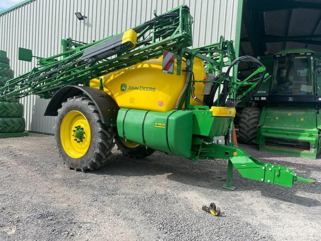 John Deere 740 i Prikabinami purkštuvai