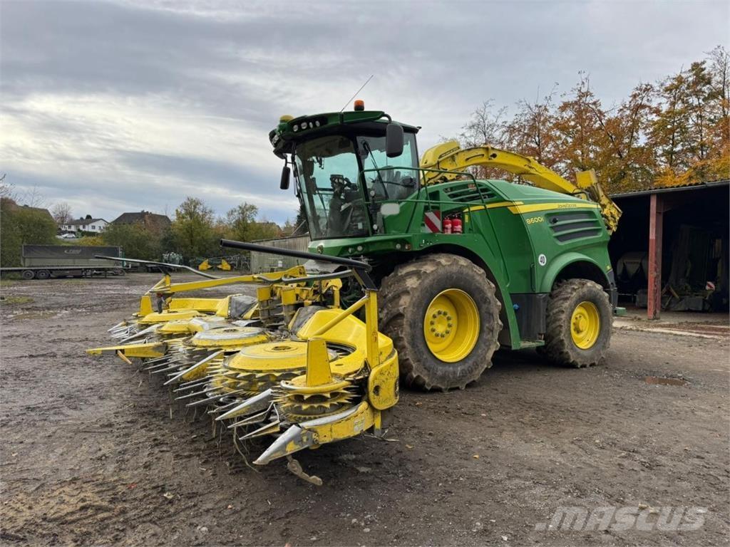 John Deere 8600i Pašarų kombainai