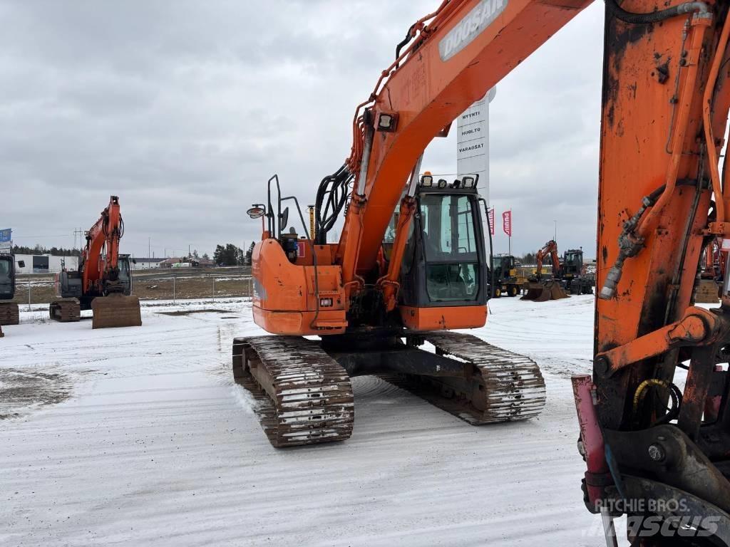 Doosan DX225 LC R Vikšriniai ekskavatoriai